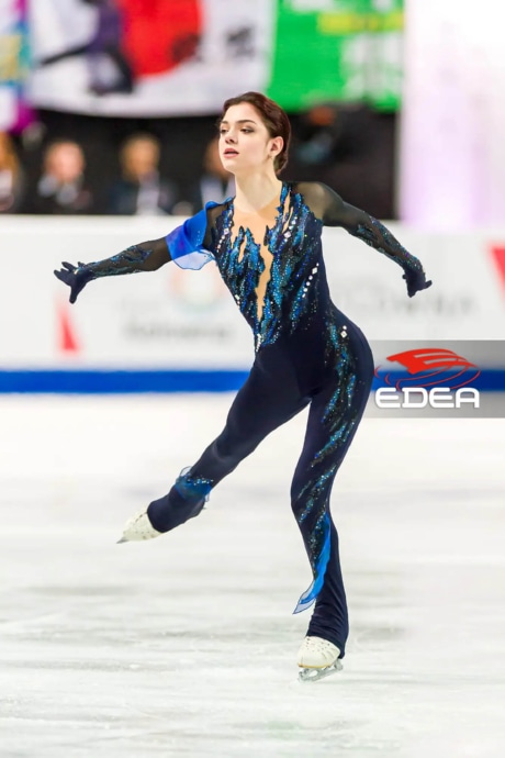 Ice Gallery Skates U.S.